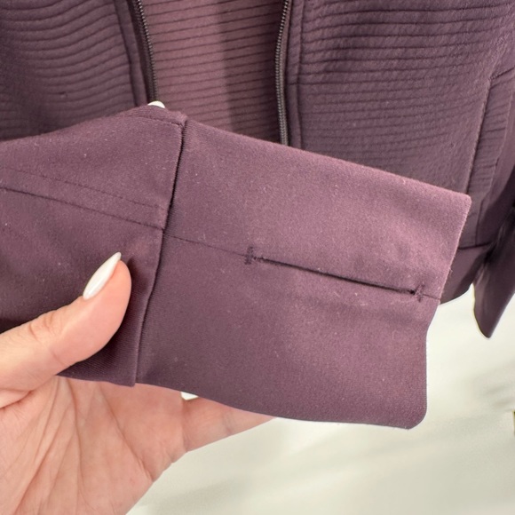 Athleta Women’s Dark Purple Track‎ Jacket with Thumbholes Size XS - Picture 4 of 9